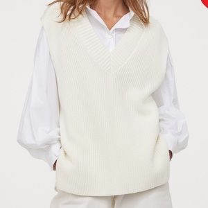 HM white knit sweater vest